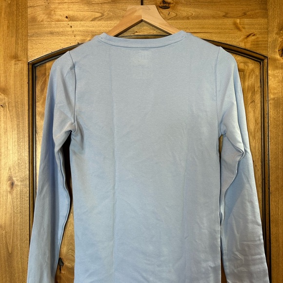 NWT GAP Soft Blue Crew Neck Tee - Picture 4 of 5
